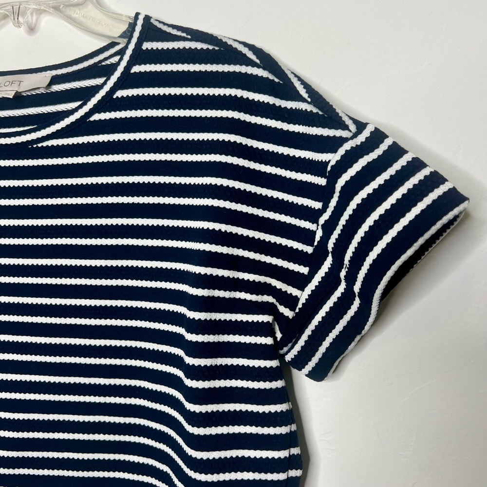 Loft Navy and White Wavy Striped Top Nautical Coastal - Picture 4 of 7